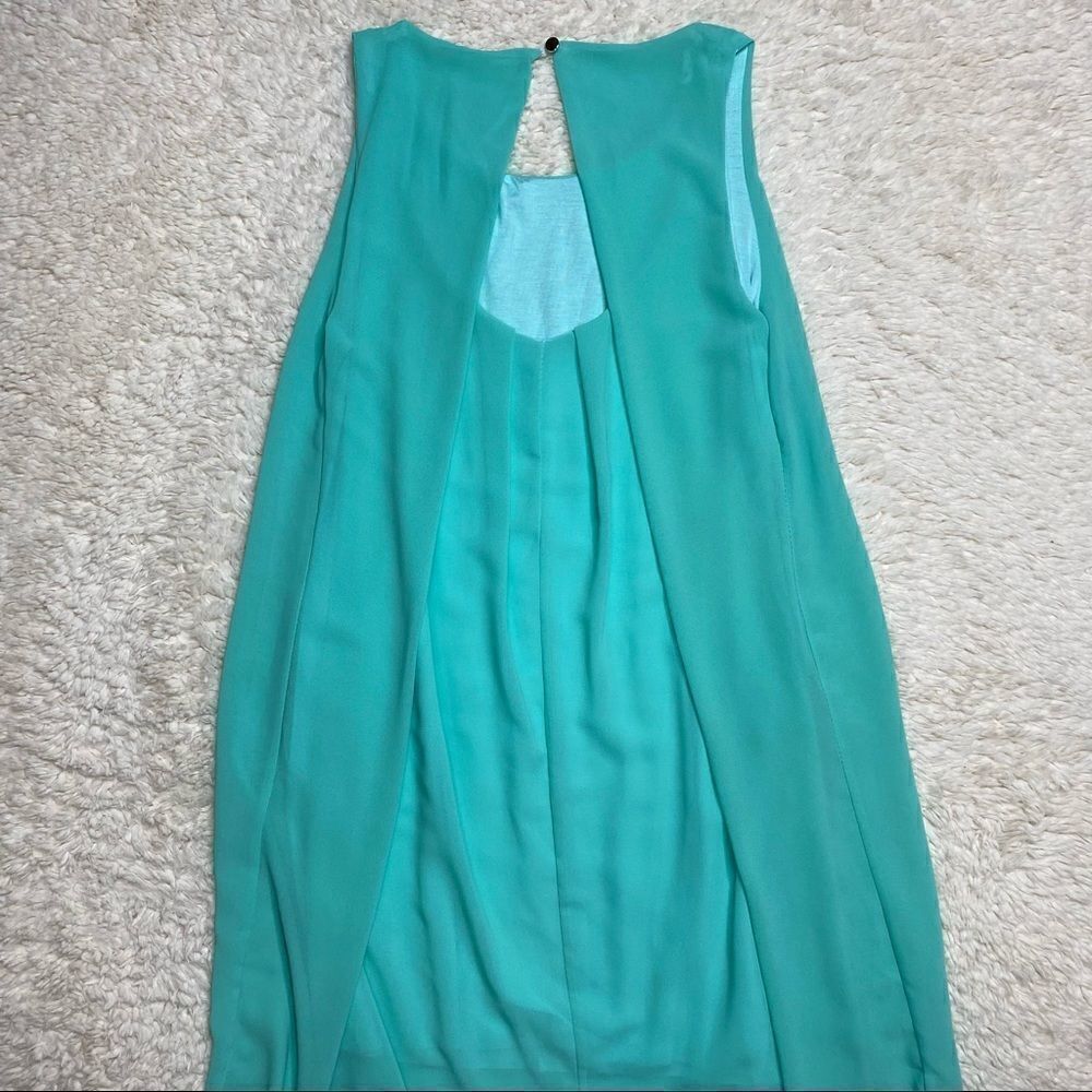 French Halter Dress with Flowy Back size M from French Boutique - Picture 2 of 10